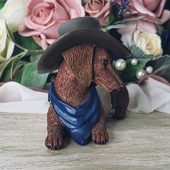 The Hamilton Collection Dachshund Spurs N Fur Bone a Fide Rebel Cowboy Figurine - Picture 2 of 11